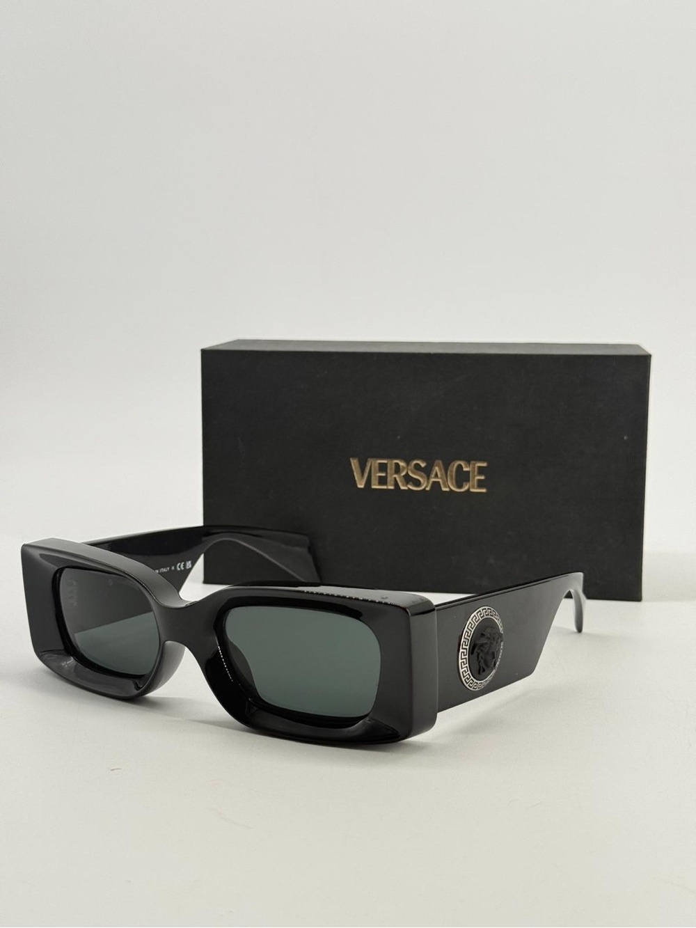 VERSACE BLACK SQUARE WOMEN SUNGLASSES  MOD 4474-U GB1/87
